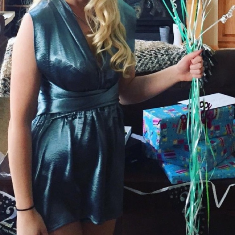 Latiste Byamy Blue Green Silky Wrap Tie Romper Size Medium